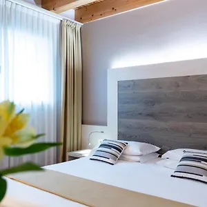 4* Hotel Alexander